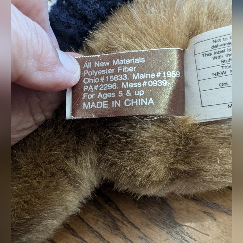 Brass Button puckford Bear. Cody. Cowboy Teddy Bear with Canadian Sweater. GUC. - Picture 6 of 9